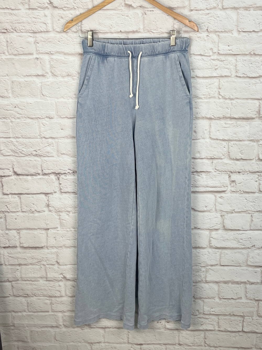 Z Supply Hunter Knit French Terry Wide Leg Denim Pant Ocean Air Indigo Size XS - Picture 2 of 6